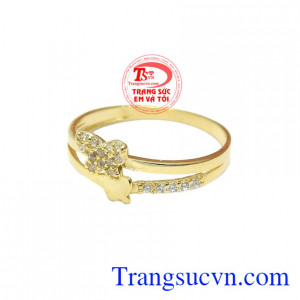 Sản phẩm sắc nét với hình tượng đôi hồ điệp quấn quýt bên nhau, 