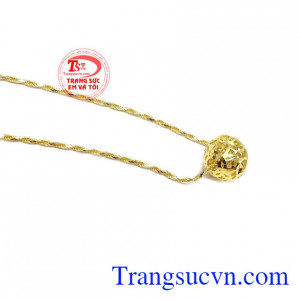Charm kim tiền vàng đẹp được nhiều người yêu thích, là món quà ý nghĩa đầu năm mang lại nhiều may mắn, vạn sự như ý