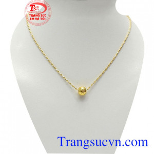 Bộ dây chuyền charm vàng đẹp là sản phẩm bộ dây chuyền vàng tây 10k độc đáo, sản phẩm được yêu thích nhất trong dịp đầu xuân năm mới