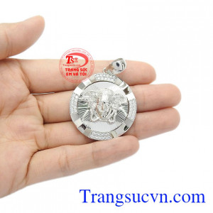 Mặt dây nam vàng trắng bền đẹp.