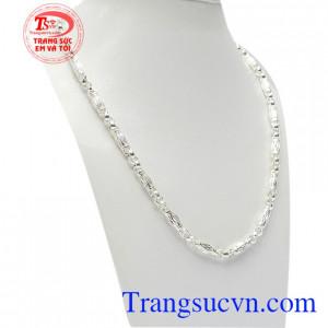 là sản phẩm bạc 92,5 bền đẹp, sáng bóng,