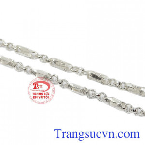 Trang sức Em và Tôi nhận đặt thiết kế theo yêu cầu của khách hàng.