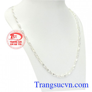 Sản phẩm chế tác từ bạc 925 bền đẹp, chắc chắn