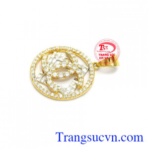 Mặt dây vàng tây đẹp quý phái 18k, bảo hành 12 tháng, giao hàng nhanh trên toàn quốc.