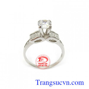 Nhẫn nữ vàng trắng xinh xắn 10k mang lại nét dịu dàng, phong cách và thời trang cho phái đẹp