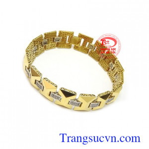 Lắc tay vàng 18k thời trang tôn lên cá tính mạnh mẽ, thời trang, sang trọng và đẳng cấp, phù hợp làm quà tặng những dịp ý nghĩa