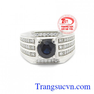 Sản phẩm thiết kế tinh xảo, hợp thời trang và phong cách phái mạnh
