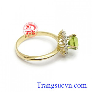 Nhẫn nữ Peridot bình an vàng 10k gắn đá thiên nhiên cao cấp