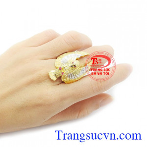 Người sở hữu nhẫn đại bàng dũng mãnh sẽ giúp chủ nhân toát lên khí chất và uy lực của người đàn ông