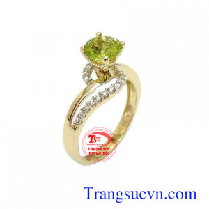 Nhẫn nữ Peridot 10k hưng thịnh chế tác đẹp, gắn đá thiên nhiên cao cấp