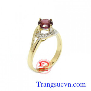 Nhẫn nữ Granat an nhiên vàng 10k chế tác đẹp, sang trọng và quý phái, phù hợp thời trang phái đẹp