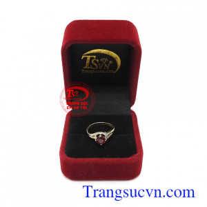 Nhẫn nữ Granat an nhiên