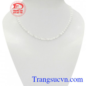 Dây chuyền bạc bé gái là sản phẩm được chế tác tinh tế, thanh mảnh,