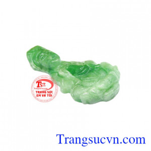 Ngọc cẩm thạch là ngọc tinh túy của đất trời, được các vua chúa ngày xưa rất ưa chuộng