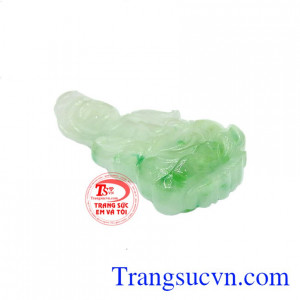 Ngọc cẩm thạch là tinh hoa của đất trời được các vua chúa quan lại thời xưa của Trung Quốc rất ưa chuộng