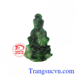 Mặt cẩm thạch Quan Âm bình an là sản phẩm được làm từ đá cẩm thạch thiên nhiên.