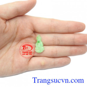 Mặt Quan Âm bác ái chất lượng.