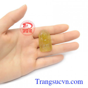 Đeo mặt dây chuyền Phật bản mệnh Bất Động Minh Vương sẽ giúp những người sinh năm này phân biệt được phải trái để có thể phát huy các thế mạnh và hạn chế những điểm yếu của mình