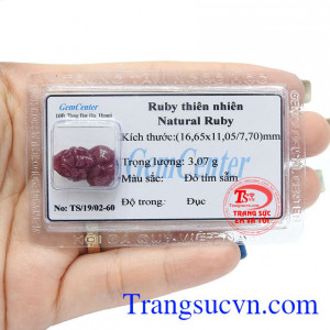 Ngoài ra, lựa chọn đá ruby hợp phong thủy còn mang lại cho chúng ta nhiều điều may mắn, còn linh vật Tỳ hưu thì mang lại tài lộc, thành công trong công việc