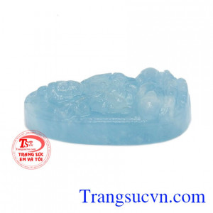 Ngài là biểu tượng cho ánh sáng trí tuệ, giúp cho chúng sanh thoát khỏi khổ đau.