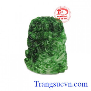 Mặt Phật Bà cẩm thạch may mắn là sản phẩm được chế tác từ ngọc cẩm thạch thiên nhiên.