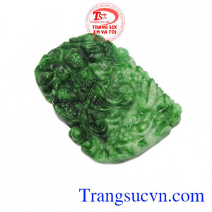 Ngọc cẩm thạch đem lại nhiều may mắn về sức khỏe và phong thủy cho người sở hữu.