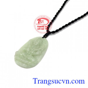 Đặc biệt phật bản mệnh được làm từ ngọc cẩm thạch sẽ mang đến những điều may mắn, khí vận tốt cho gia chủ