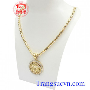 Bộ dây chuyền nam vàng tây phù hợp xu thế và thời trang phái mạnh, tôn lên nét mạnh mẽ, phong cách và cá tính phái mạnh