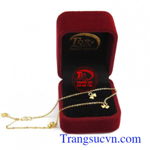 Lắc chân cỏ 3 là xinh xắn