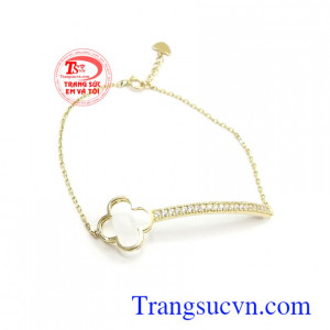 Lắc tay nữ vàng Korea cá tính với thiết kế độc đáo, mang lại nét thời trang, sang trọng và đẳng cấp cho phái đẹp