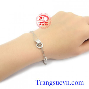 Lắc tay vàng uy tín, chất lượng, giao hàng nhanh trên toàn quốc.