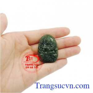 Mặt phật bản mệnh Nephrite thiên nhiên đẹp.