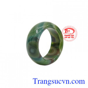 Nhẫn mã não quyền lực đẳng cấp là biểu tượng của sức khỏe, mang lại sự sung túc và trường thọ