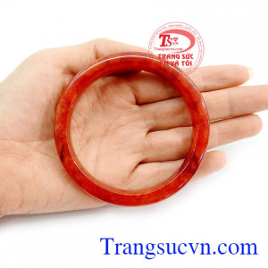 Vòng cẩm thạch giúp con người thư giãn, tâm tĩnh lại và cân bằng lại cuộc sống
