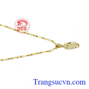 Mặt dây vàng xinh xắn 10k là sản phẩm đẹp với thiết kế độc đáo dành tặng các bạn nữ trong các dịp lễ