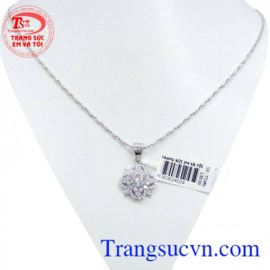 Bộ nữ trang vàng trắng tinh tế 18k nhập khẩu Italy, vàng 18k có giấy kiểm định, thu mua lại với thời hạn vĩnh viễn, giao hàng trên toàn quốc.