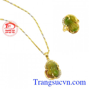 Bộ trang sức tỳ hưu 14k phú quý mang lại may mắn trong công việc cho những người mệnh Hỏa và Mộc,Bộ trang sức tỳ hưu 14k phú quý