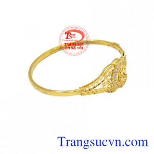Vòng tay vàng cho nữ đẹp hàng hiệu.