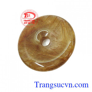 Thạch anh tóc giúp nâng cao sự tập trung trí óc, giảm sự lo lắng và sợ hãi, giúp tăng sự quyết đoán