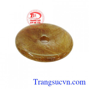 Đồng xu thạch anh tóc tài lộc phù hợp với người mệnh thổ và mệnh kim