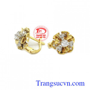 Hoa tai vàng 18k, bảo hành 12 tháng, giao hàng nhanh trên toàn quốc