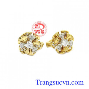 Hoa tai vàng 18k