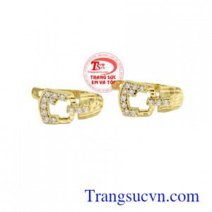 Hoa tai vàng tây đẹp là sản phẩm đẹp được các bạn nữ yêu thích