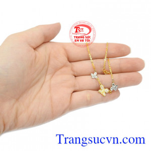 Trang sức Em và Tôi nhận đặt thiết kế theo sở thích của mỗi người.