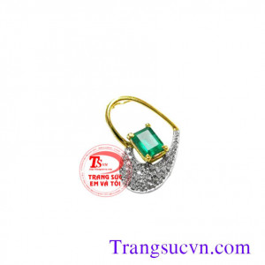 Mặt chữ nhật trái tim, Mặt dây đá quý emerald, Bán mặt dây emerald thiên nhiên, có giấy kiểm định đá emerald và vàng, vàng chất lượng tốt, đảm bảo ,đặt mặt dây chuyền vàng tây đính đá quý theo mệnh mộc,hỏa.