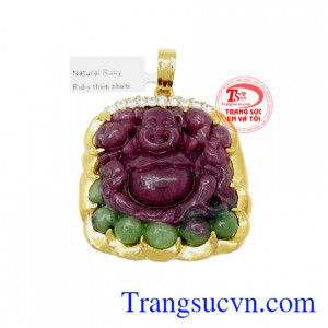Mặt Di Lặc Ruby bọc vàng là sản phẩm hiện được nhiều người yêu thích và lựa chọn.