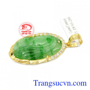 Đá Jadeite có khả năng điều hòa ổn định nhịp tim, huyết áp.