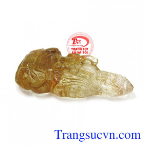 Mặt đá có thể bọc bạc hoặc vàng để đảm bảo độ bền đẹp.