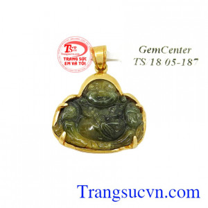 Mặt phật di lặc sapphire vàng tây là sản phẩm được chế tác từ đá Sapphire thiên nhiên bọc vàng.