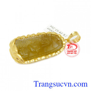 Thạch anh tóc giúp nâng cao sự tập trung trí óc, hỗ trợ cho việc điều trị rối loạn tiêu hóa.